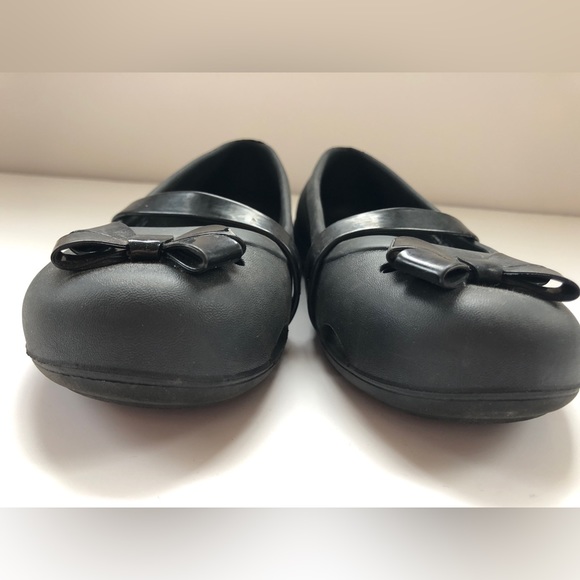 2/$40 - Girls crocs flats (size 2) - Picture 4 of 6